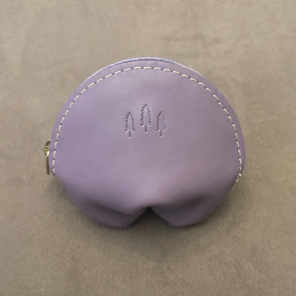 Portland Leather Lavender Fortune Cookie Pouch - Picture 3 of 3